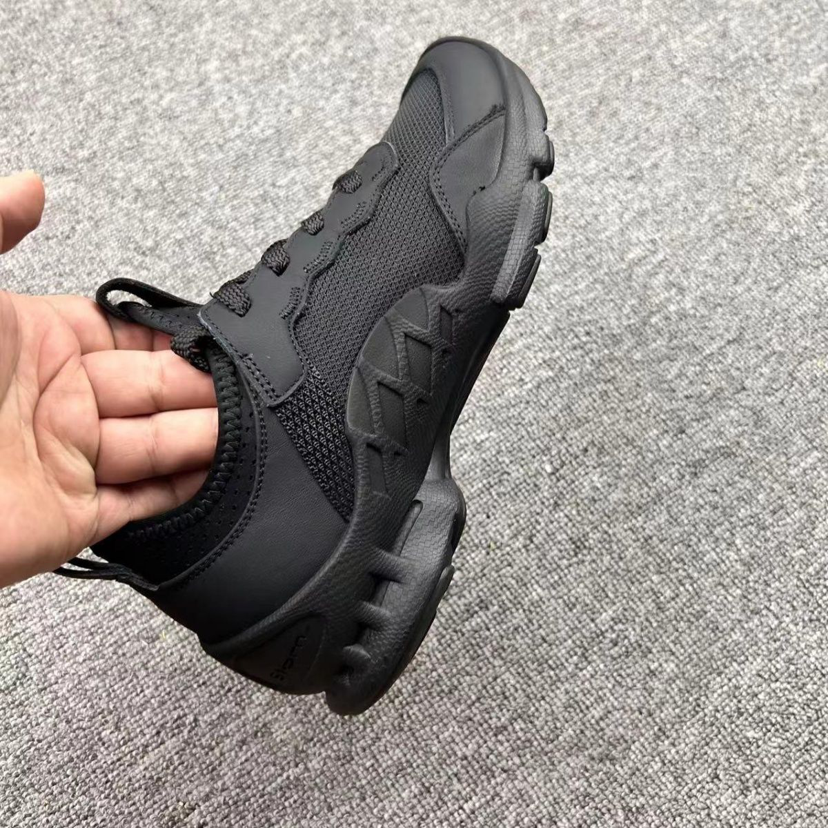Trendy Luxury Athletic Shoes M – Hunting Outdoor Brands Bewertung und Preis